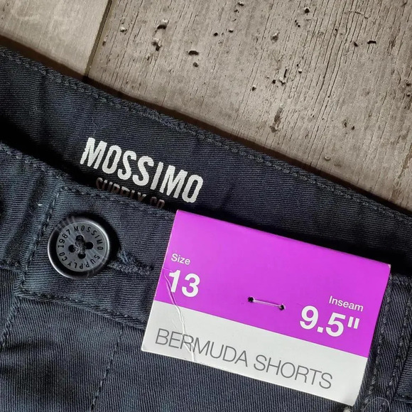 NWT Mossimo Supply Co. Black Bermuda Chino Shorts Size 13 Slim Juniors - Picture 4 of 14